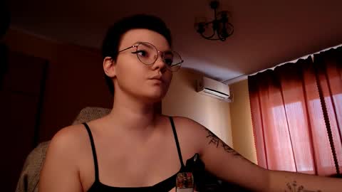 krisneal online show from March 28, 9:20 am