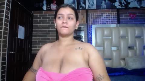 kriss_sweetboobs online show from February 27, 12:34 pm