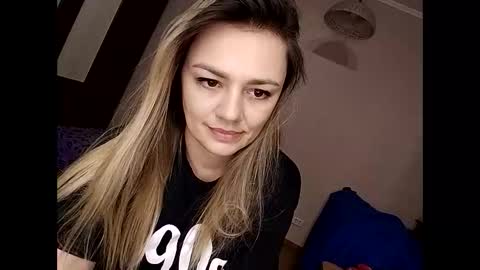 Snapshot of krisssexi chatting on January 24, 7:39 pm KrissSexi online show from January 24, 7:39 pm