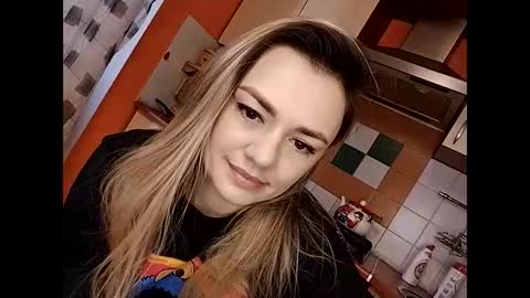 Snapshot of krisssexi chatting on January 15, 6:43 am KrissSexi online show from January 15, 6:43 am