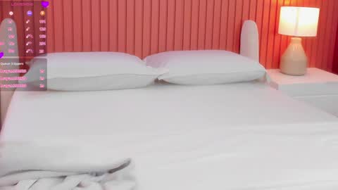   online show from February 8, 1:33 pm