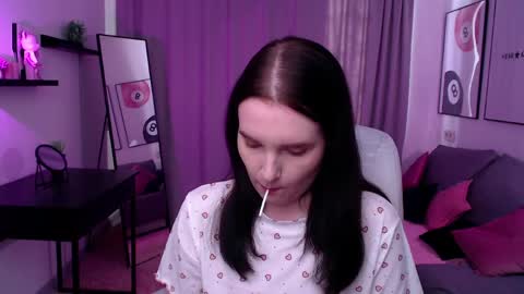 Sophia online show from April 14, 1:38 am