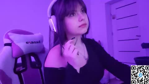 Kristi online show from November 23, 9:05 pm