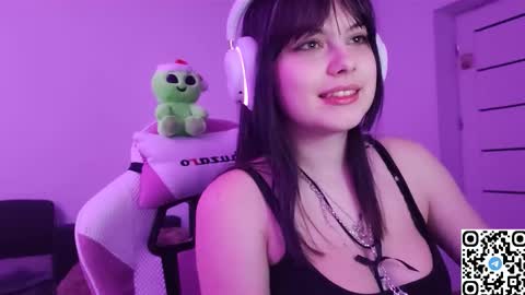 Kristi online show from November 17, 9:04 pm