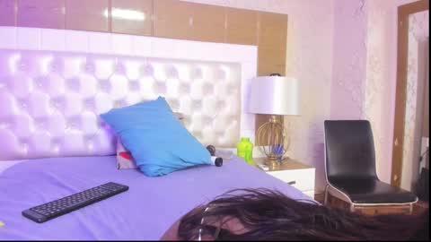 kristin online show from November 4, 11:59 am