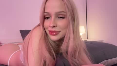 Kristy online show from December 16, 5:41 pm