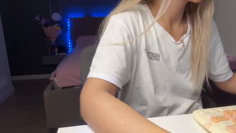 Kristi online show from October 20, 4:04 am