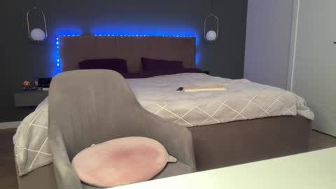 Kristi online show from February 6, 7:01 am