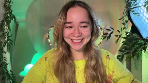 Snapshot of kristyspiritedaway chatting on February 15, 6:55 pm Kristy Nip slip shady  Best model on CB  online show from February 15, 6:55 pm