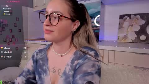 Kruela GTM3Tue Wed Thu Fri Sun 0400 am-1030pm online show from November 9, 2:29 am