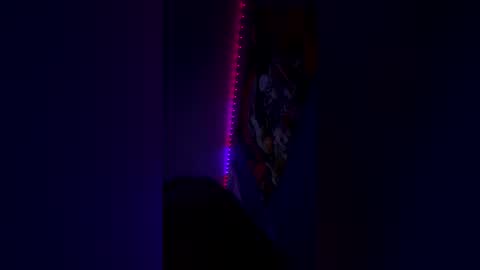 ksalvo1015 online show from April 19, 2:44 am