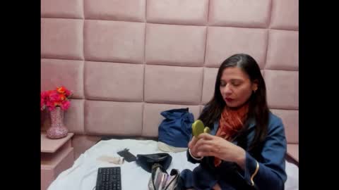 kylie_bloom online show from November 27, 9:17 pm