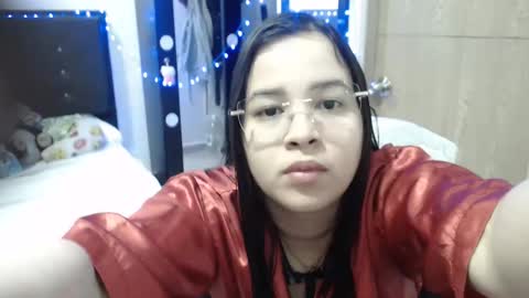 Snapshot of kylie_switch chatting on January 4, 11:27 pm Instagram Kylie switch followme buy lovense here online show from January 4, 11:27 pm