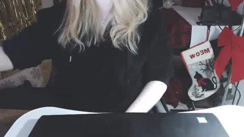 Check Out My NSFW OnlyFans Link On Bio online show from January 7, 12:25 am