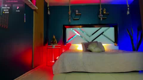 Cris  online show from November 11, 11:07 am