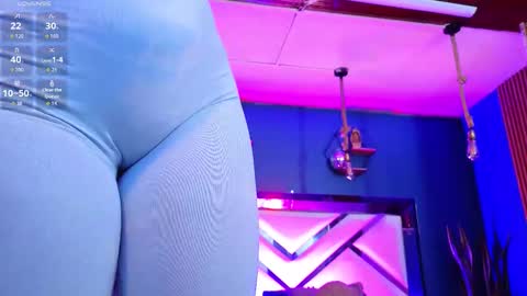 Cris  online show from December 15, 11:37 am