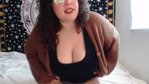 Lacey online show from October 11, 4:42 pm