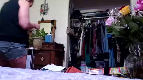 lacybell online show from February 19, 1:18 am