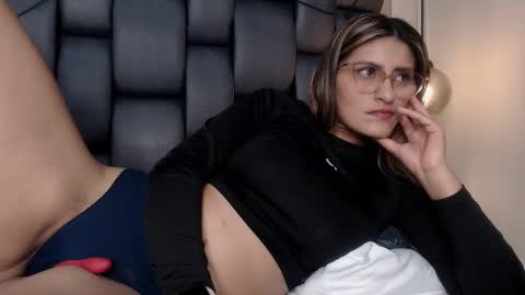 LADY  online show from February 21, 2:06 am