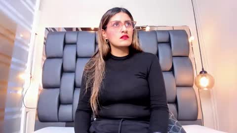 LADY  online show from November 18, 2:12 am