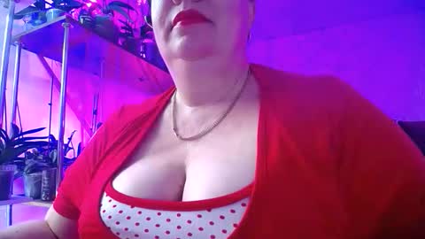 Lady Gloria online show from December 1, 6:50 am