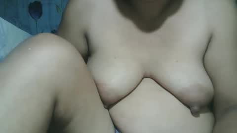 lady_love063 online show from December 2, 10:01 pm