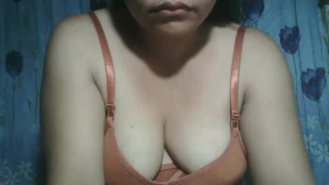 lady_love063 online show from November 23, 9:27 pm