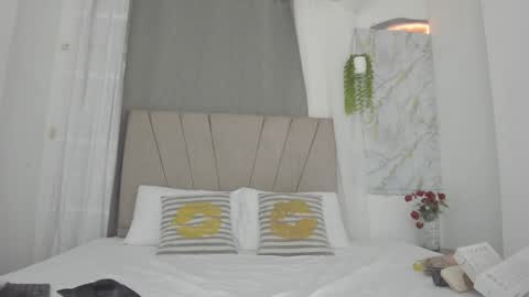 lady_miss___ online show from February 10, 12:30 pm