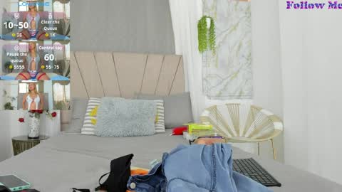 lady_miss___ online show from April 9, 12:10 pm