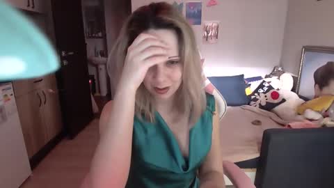 lady_smile69 online show from February 27, 6:18 am