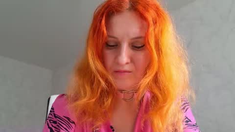 Sima Ladybigsmile online show from March 2, 7:15 am