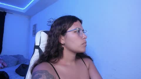  Lady  online show from January 9, 2:49 am