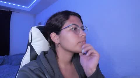  Lady  online show from September 9, 1:05 am