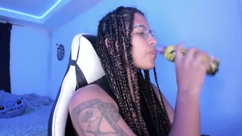  Lady  online show from February 6, 3:06 am