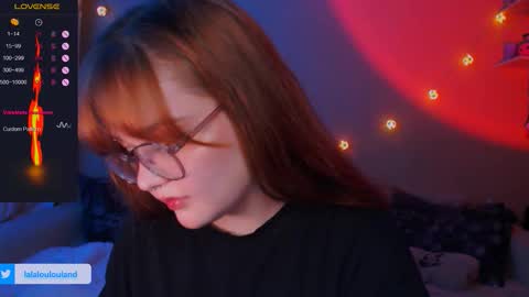 Snapshot of lala_loulou chatting on September 21, 8:18 pm Nicky online show from September 21, 8:18 pm