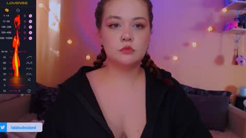 Snapshot of lala_loulou chatting on October 18, 12:19 pm Nicky online show from October 18, 12:19 pm