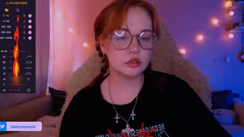 Snapshot of lala_loulou chatting on March 2, 8:59 am Nicky online show from March 2, 8:59 am