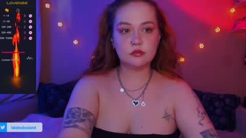 Snapshot of lala_loulou chatting on October 4, 10:54 am Nicky online show from October 4, 10:54 am