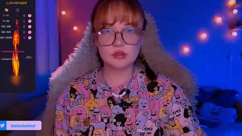 Snapshot of lala_loulou chatting on March 8, 5:41 pm Nicky online show from March 8, 5:41 pm