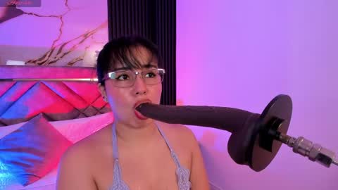 Lala lemoonds online show from April 14, 12:38 pm