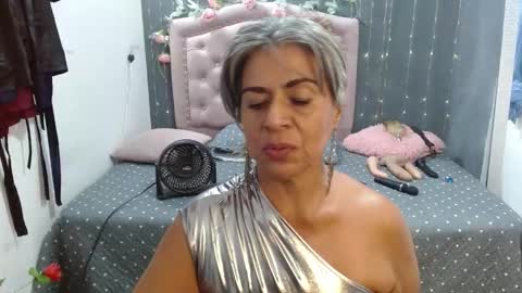 lalisha online show from September 18, 2:10 am