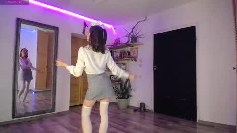 Luna online show from February 18, 6:40 pm