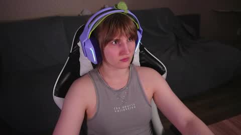 Kay online show from April 24, 6:33 pm