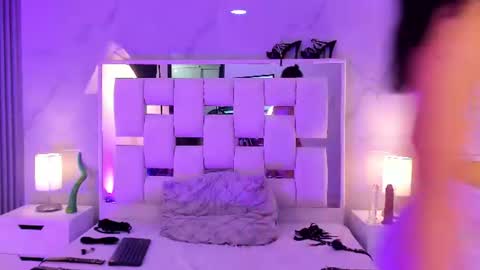 lana_hard_as online show from July 10, 7:58 pm