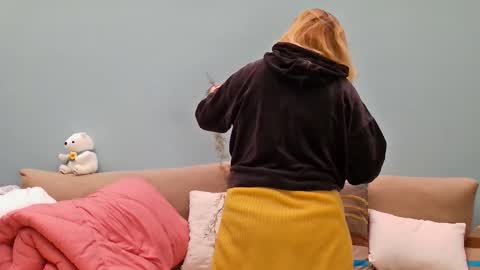 Snapshot of lanaangeldream chatting on November 1, 4:05 am Lana online show from November 1, 4:05 am