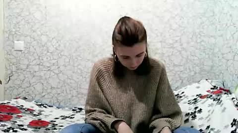 Lana online show from December 17, 3:05 pm