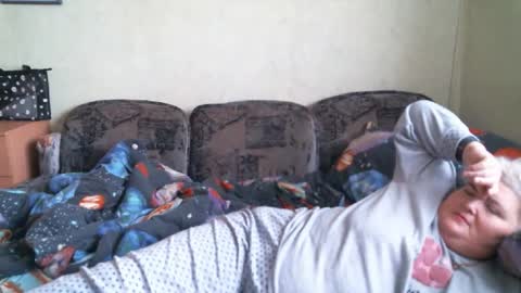 lanacat555 online show from October 16, 11:35 am