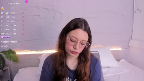 Lanna online show from March 18, 11:59 am