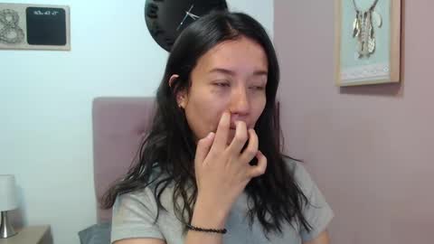 Lanna online show from March 10, 1:10 pm