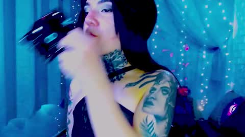 LANNIE   online show from March 1, 4:29 pm